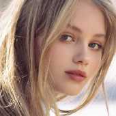 Lily taylor